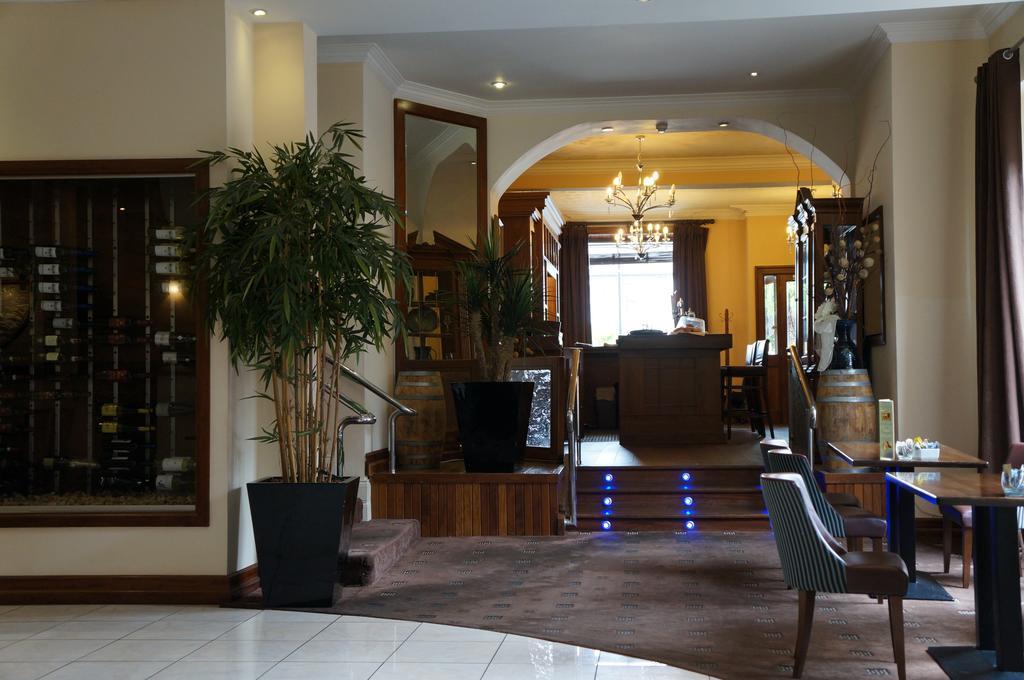Jacksons Restaurant And Accommodation Роскомън Екстериор снимка